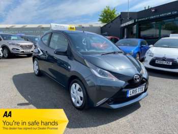 2015 (15) - 1.0 VVT-i X-Play 3dr
