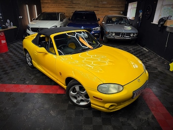 Used Mazda MX-5 2000 for sale - 78571428: Photo