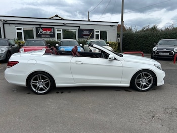 Used Mercedes-Benz E Class 2015 for sale - 76309890: Photo