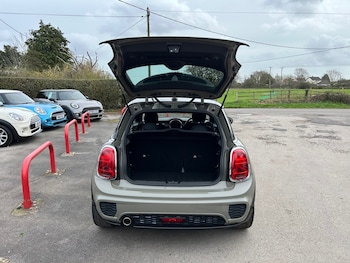 Used MINI Hatch 2018 for sale - 77801814: Photo