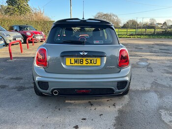 Used MINI Hatch 2018 for sale - 76782564: Photo