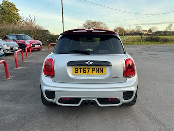 Used MINI Hatch 2017 for sale - 76845927: Photo