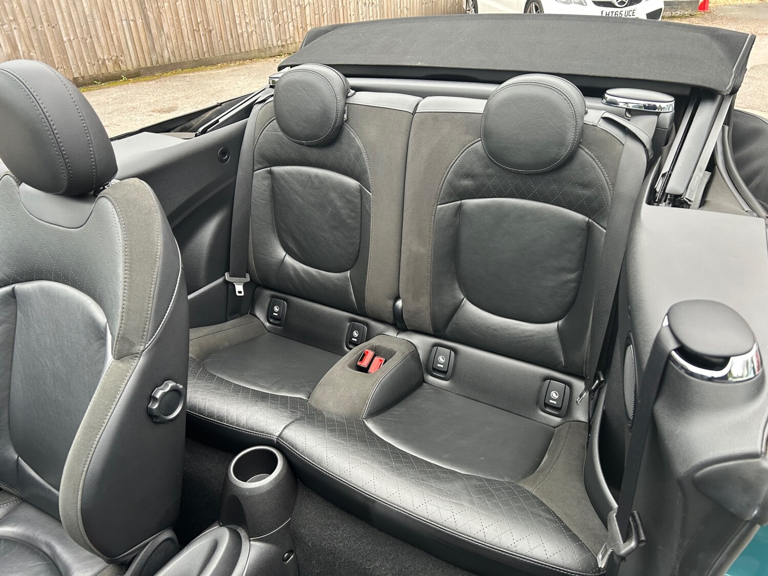 Used MINI Convertible 2016 for sale - 76078915: Photo 21