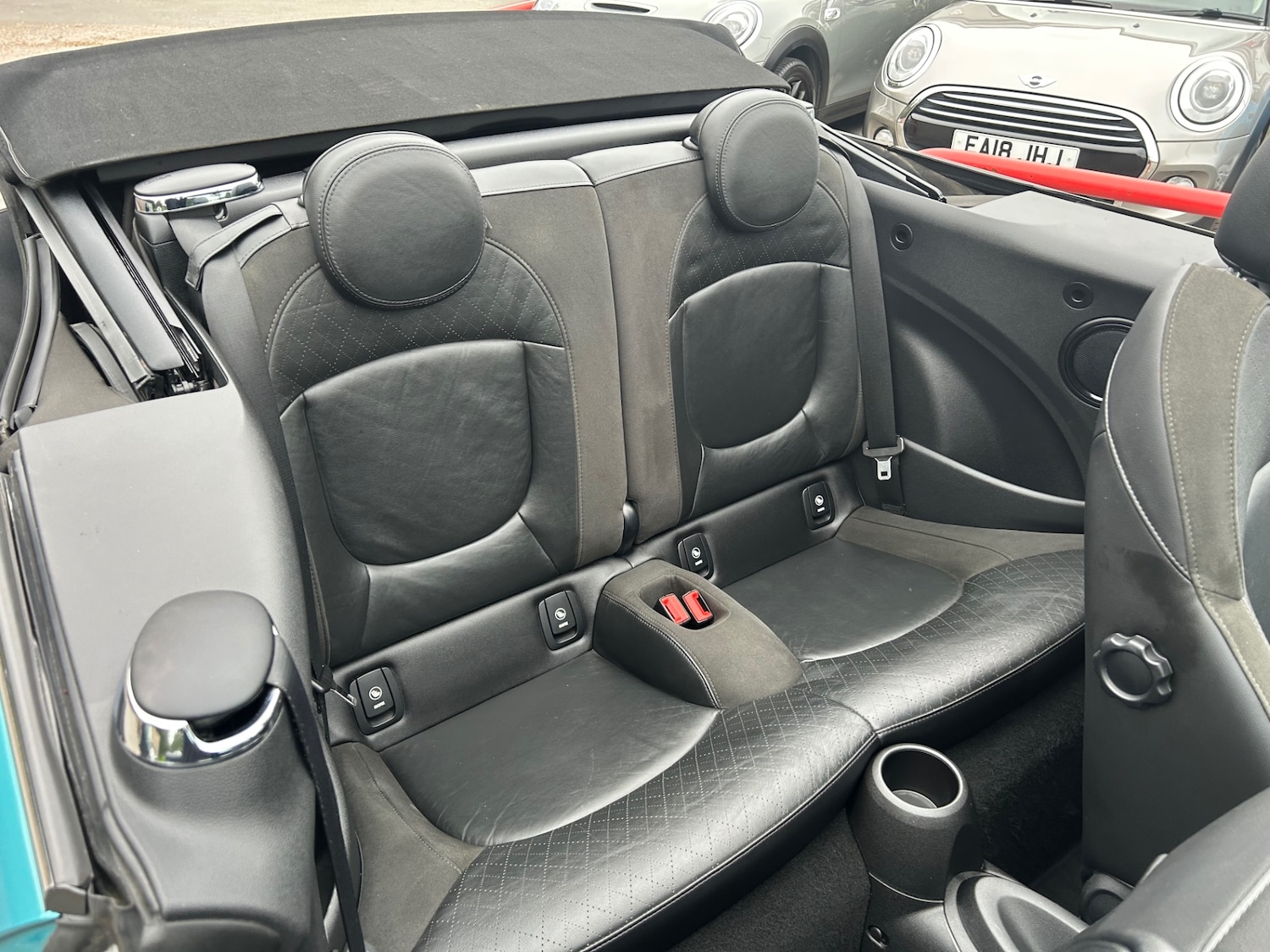 Used MINI Convertible 2016 for sale - 76078915: Photo 23