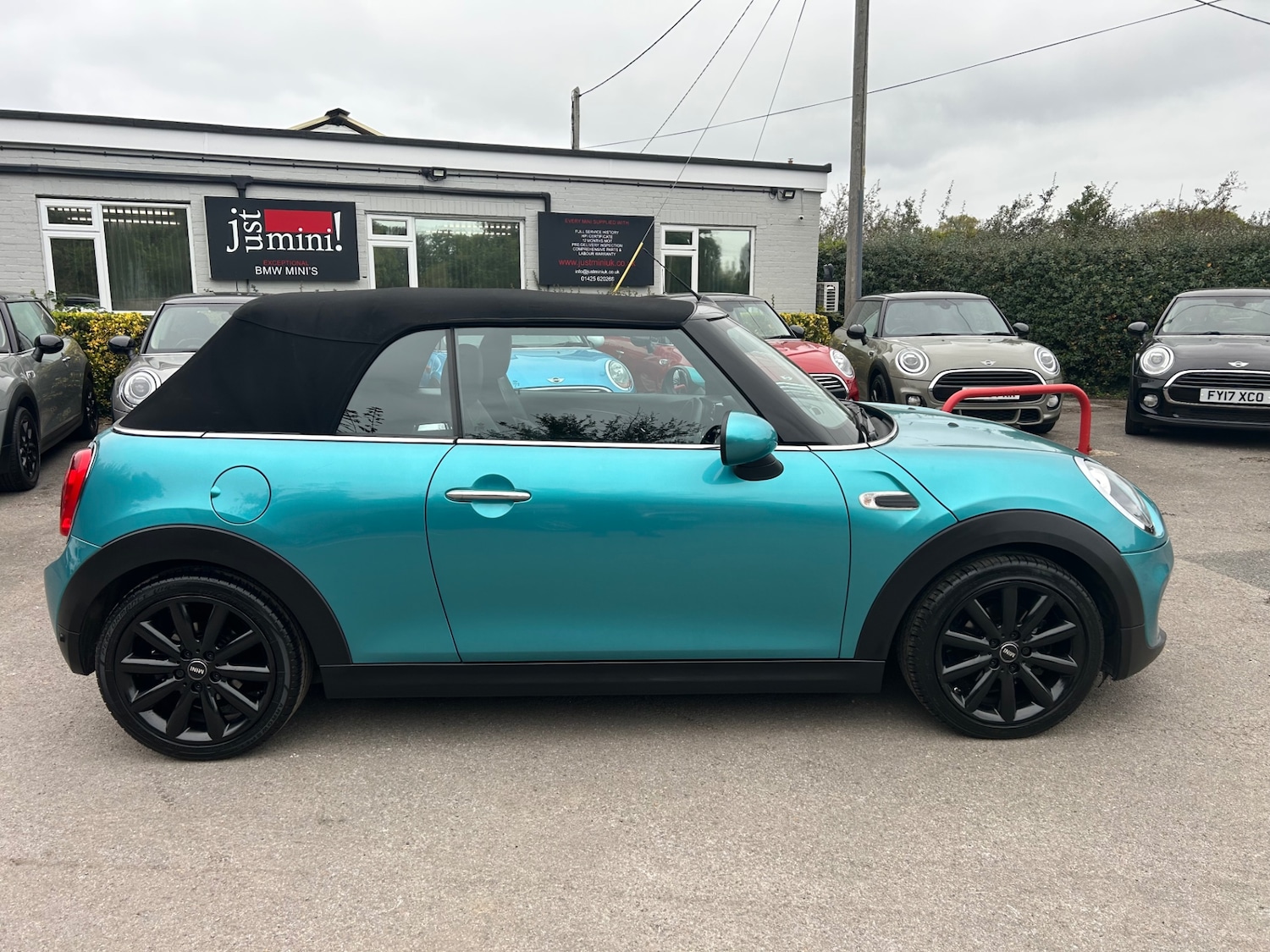 Used MINI Convertible 2016 for sale - 76078915: Photo 4