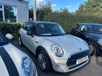 Used MINI Hatch 2018 for sale - 79469381: Photo