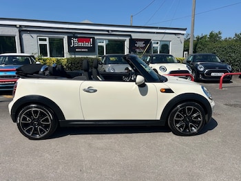 Used MINI Convertible 2010 for sale - 79007568: Photo