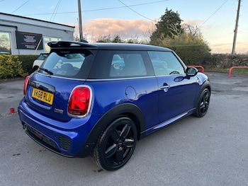 Used MINI Hatch 2018 for sale - 77733399: Photo