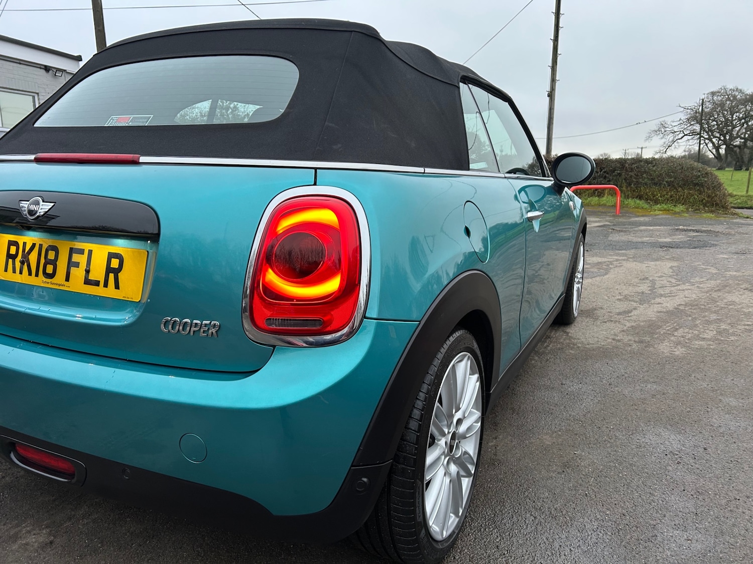Used MINI Convertible 2018 for sale - 77195920: Photo 19