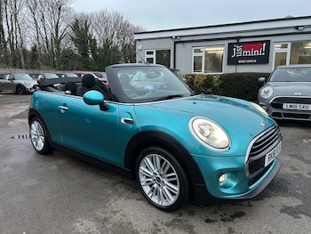 Used MINI Convertible 2018 for sale - 77195920: Photo