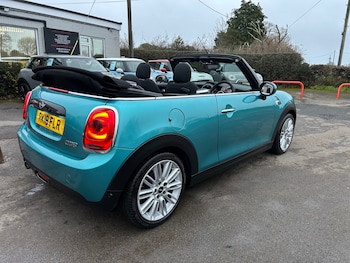 Used MINI Convertible 2018 for sale - 77195920: Photo
