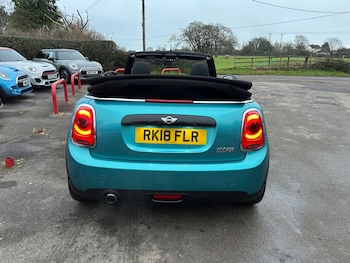Used MINI Convertible 2018 for sale - 77195920: Photo