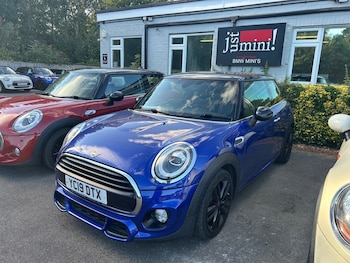 Used MINI Hatch 2019 for sale - 79469386: Photo
