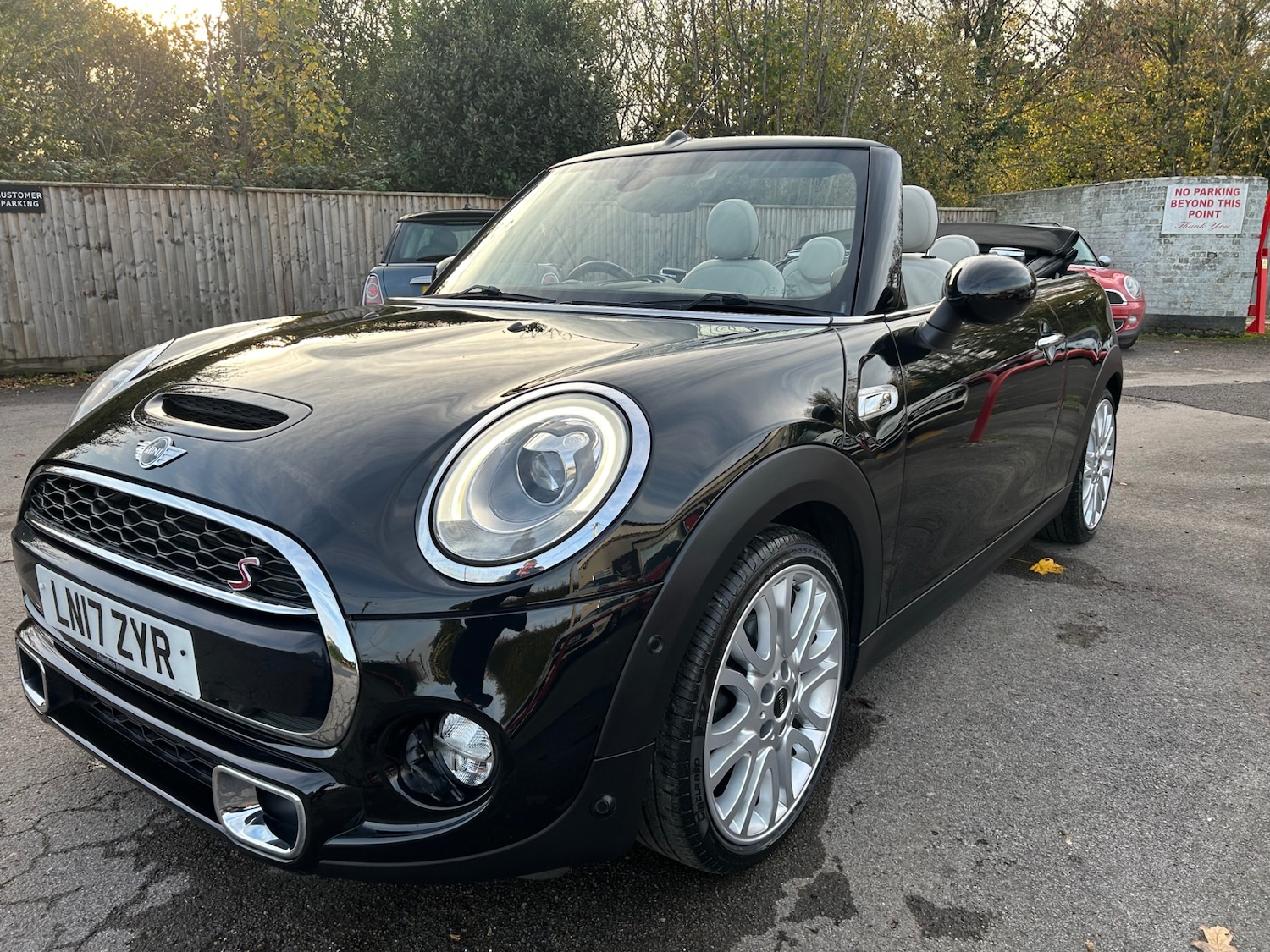 Used MINI Convertible 2017 for sale - 76543077: Photo 10