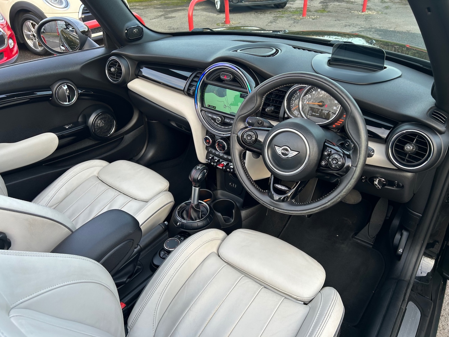 Used MINI Convertible 2017 for sale - 76543077: Photo 19