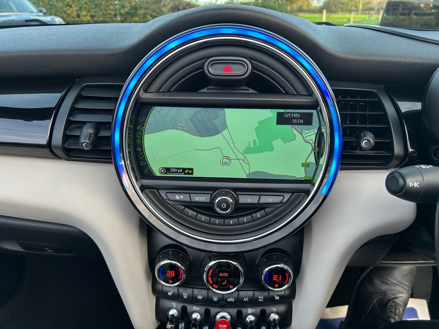 Used MINI Convertible 2017 for sale - 76543077: Photo 21