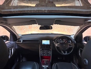 Used Land Rover Discovery Sport 2017 for sale - 79145829: Photo