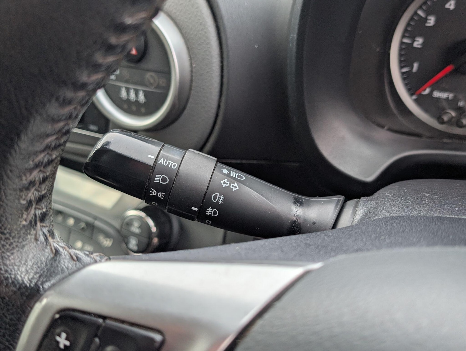 Used Toyota Yaris 2014 for sale - 77326217: Photo 47