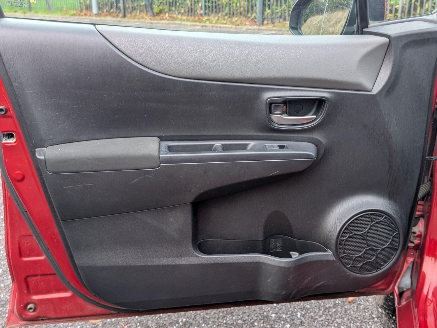 Used Toyota Yaris 2014 for sale - 77326217: Photo 56