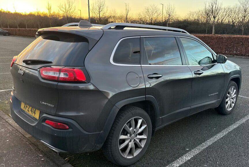 Used Jeep Cherokee for sale - 77671747: Photo 4