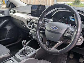 Used Ford Focus 2018 for sale - 79453674: Photo