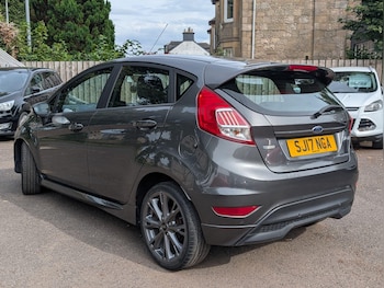 Used Ford Fiesta 2017 for sale - 79440839: Photo