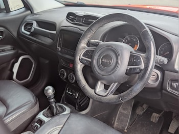 Used Jeep Renegade 2015 for sale - 79453463: Photo
