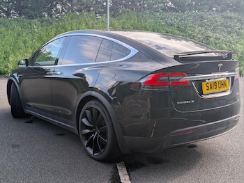 Used Tesla Model X 2019 for sale - 79049196: Photo