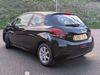 Used Peugeot 208 2015 for sale - 78585593: Photo