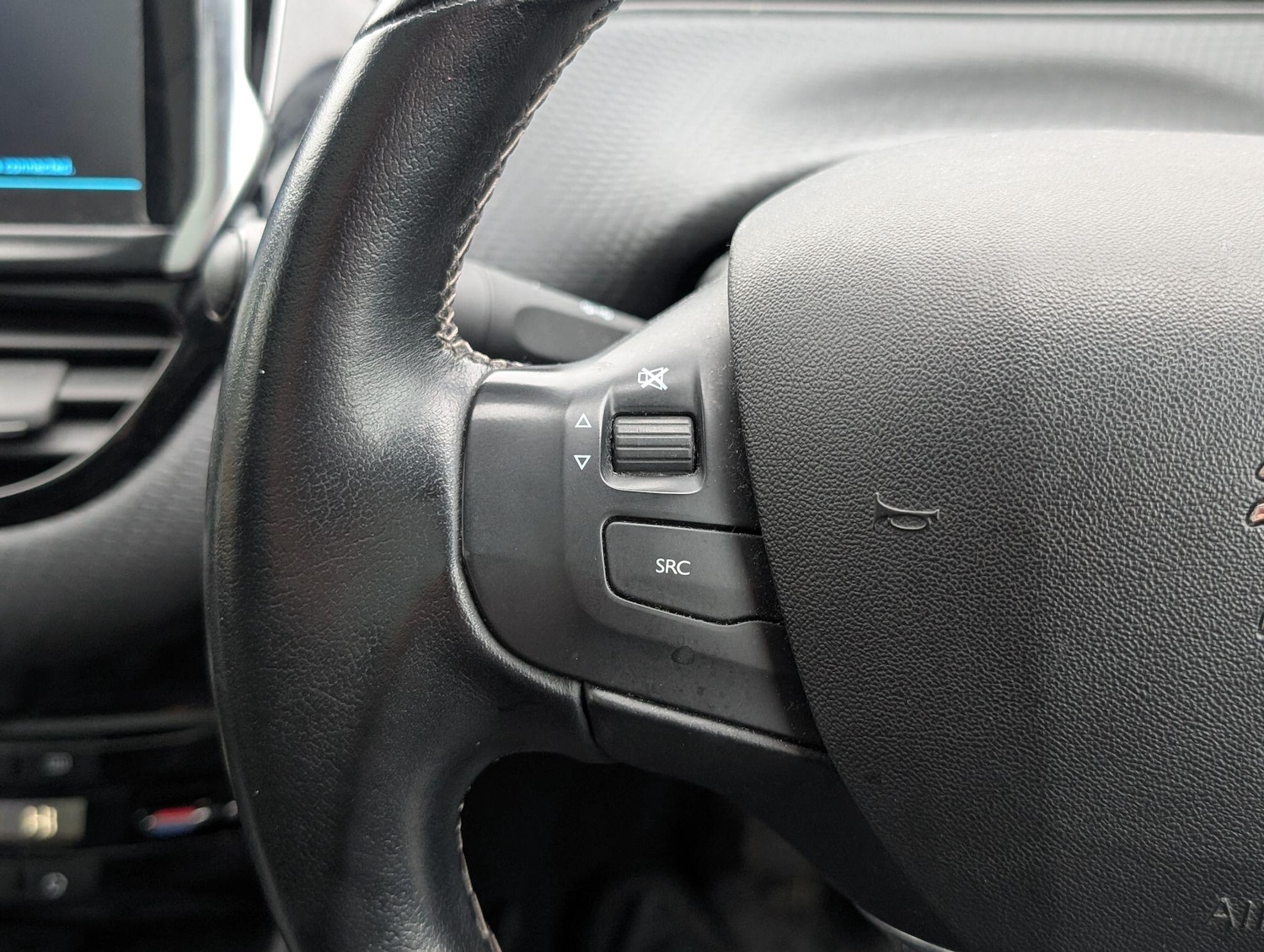 Used Peugeot 2008 2019 for sale - 77326235: Photo 23