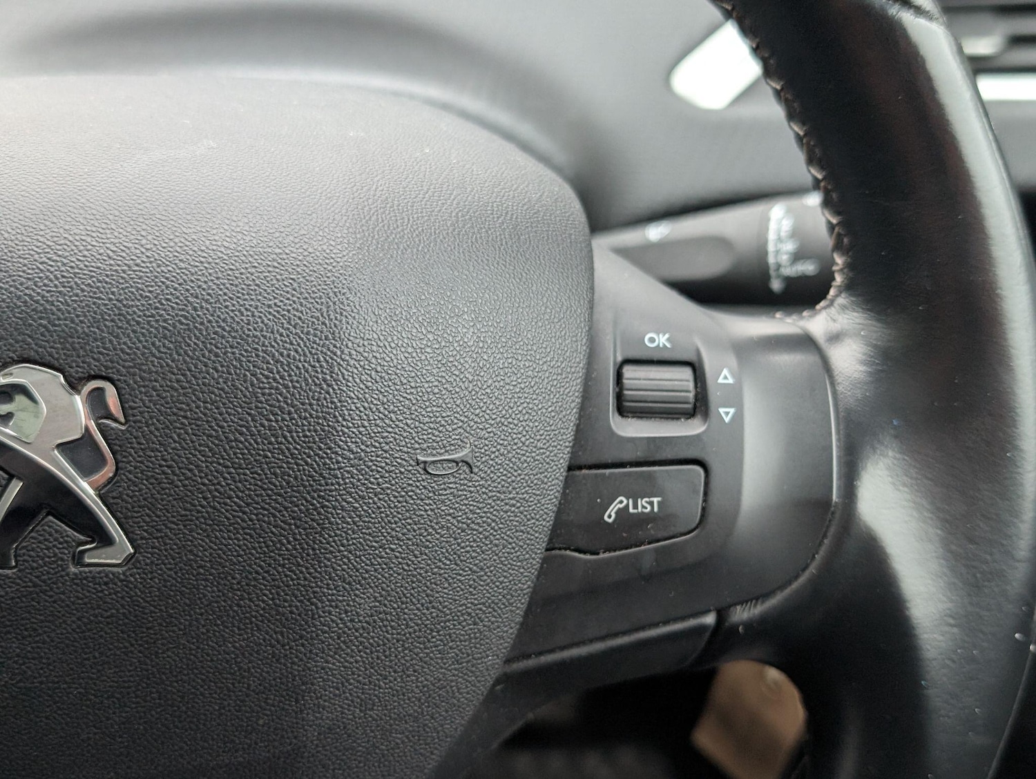 Used Peugeot 2008 2019 for sale - 77326235: Photo 25