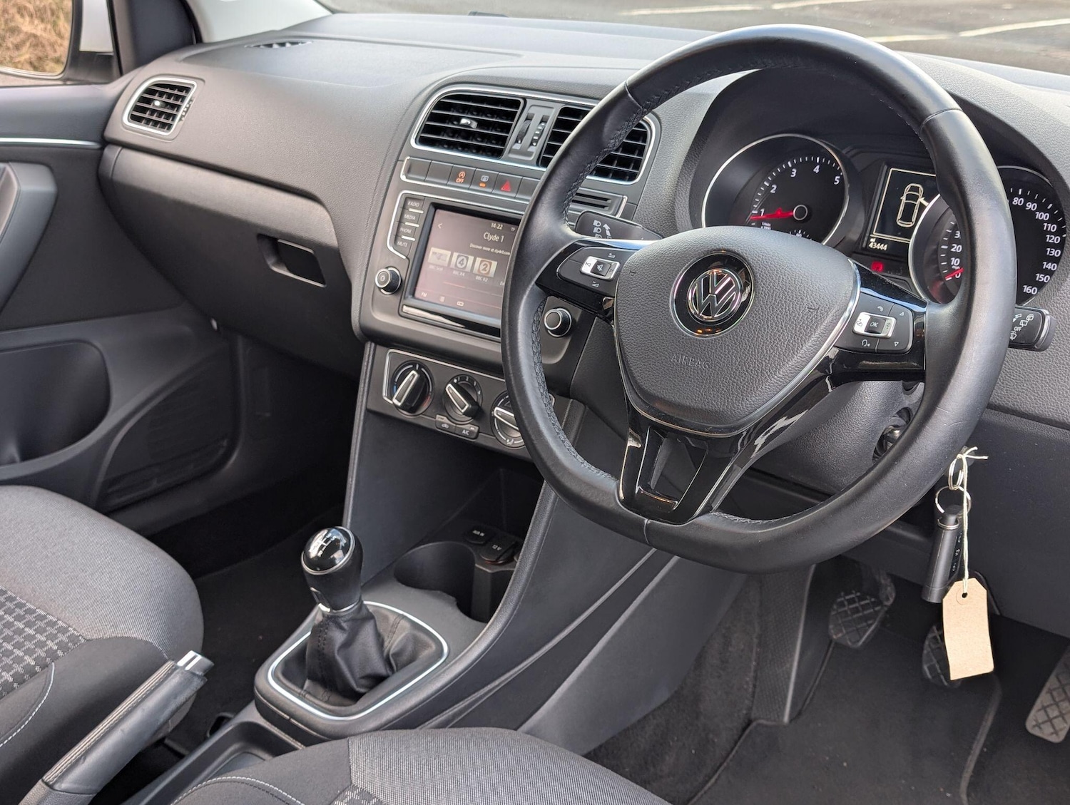 Used Volkswagen Polo for sale - 77574750: Photo 3