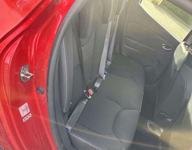 Used Renault Clio 2014 for sale - 77737339: Photo 6