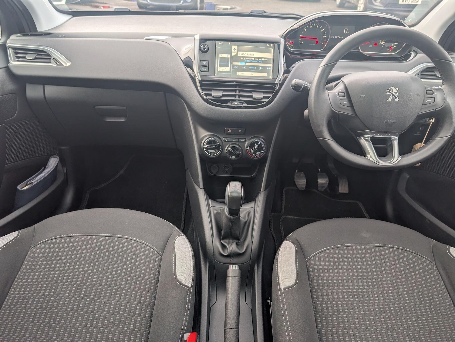 Used Peugeot 208 2014 for sale - 77326207: Photo 11