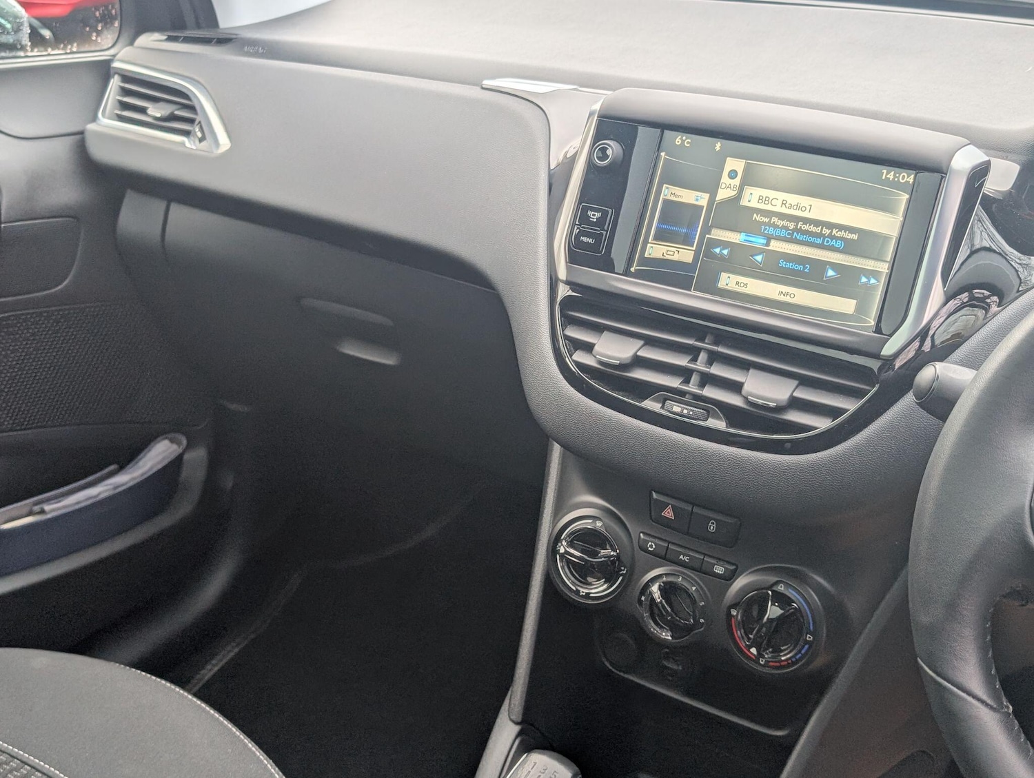 Used Peugeot 208 2014 for sale - 77326207: Photo 21