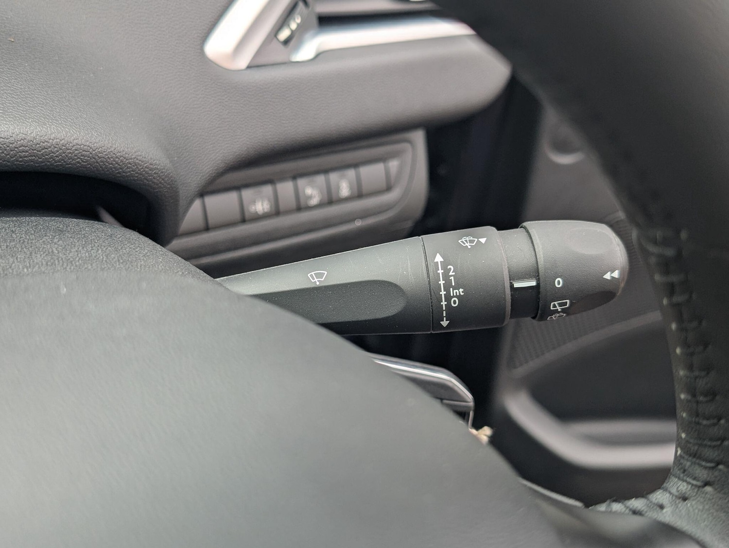 Used Peugeot 208 2014 for sale - 77326207: Photo 45