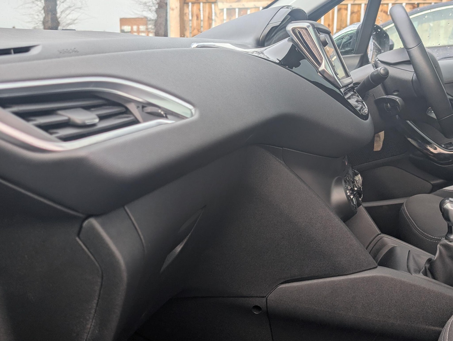 Used Peugeot 208 2014 for sale - 77326207: Photo 49