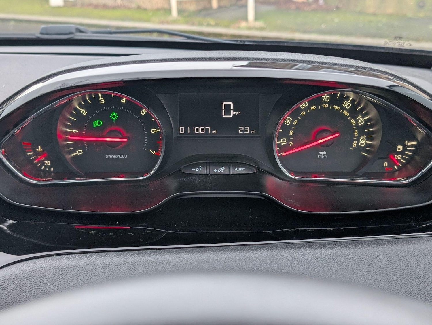 Used Peugeot 208 2014 for sale - 77326207: Photo 62