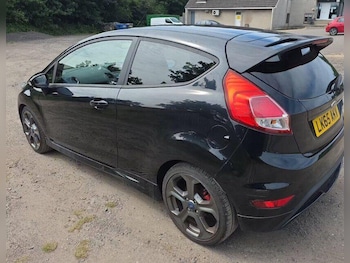 Used Ford Fiesta 2015 for sale - 79452916: Photo