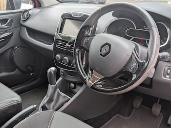 Used Renault Clio 2014 for sale - 79521632: Photo