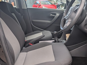 Used Volkswagen Polo 2013 for sale - 79373582: Photo