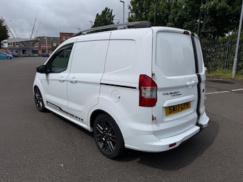 Used Ford Transit Courier 2017 for sale - 78842338: Photo