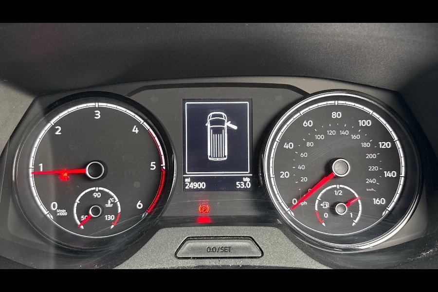 Used Volkswagen Transporter 2024 for sale - 76618428: Photo 1