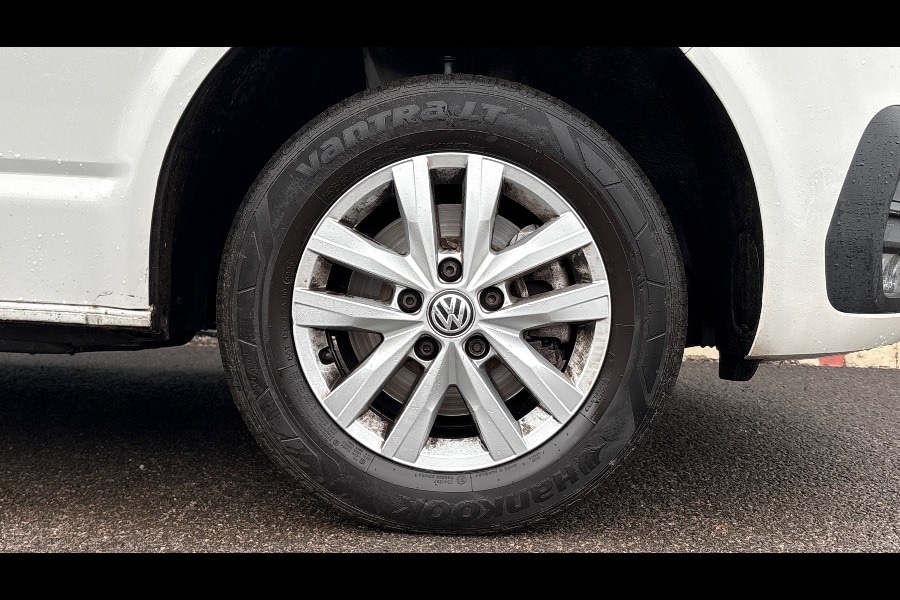 Used Volkswagen Transporter 2024 for sale - 76618428: Photo 2