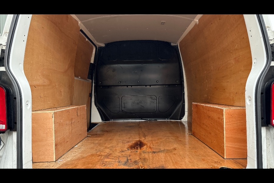 Used Volkswagen Transporter 2024 for sale - 76618428: Photo 8
