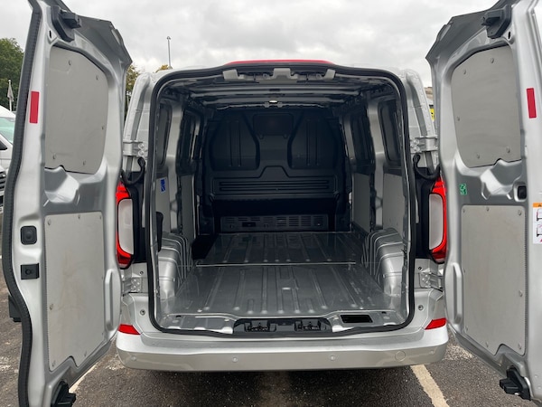 Used Volkswagen Transporter 2025 for sale - 76287741: Photo 11