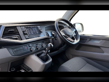 Used Volkswagen Transporter 2023 for sale - 76186160: Photo 3