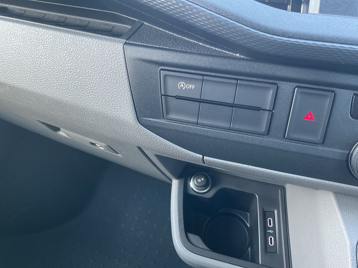 Used Volkswagen Transporter 2022 for sale - 76547511: Photo 30