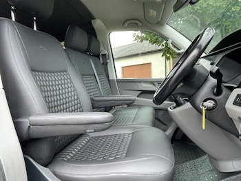 Used Volkswagen Transporter 2021 for sale - 75771084: Photo