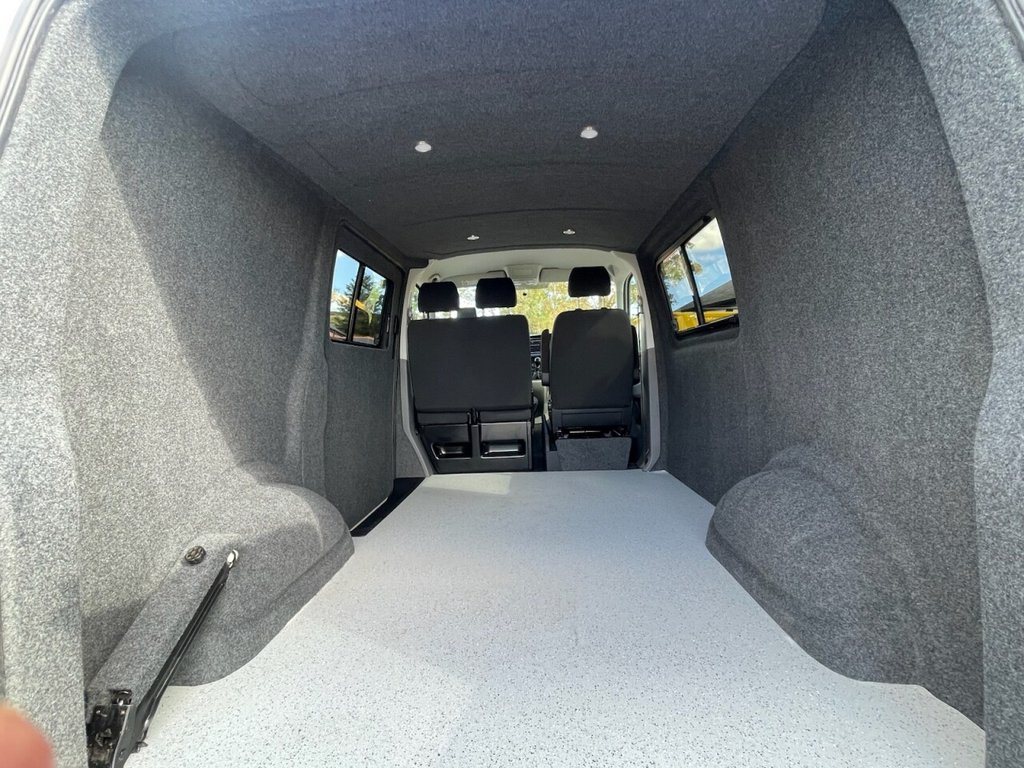 Used Volkswagen Transporter 2022 for sale - 76048654: Photo 42